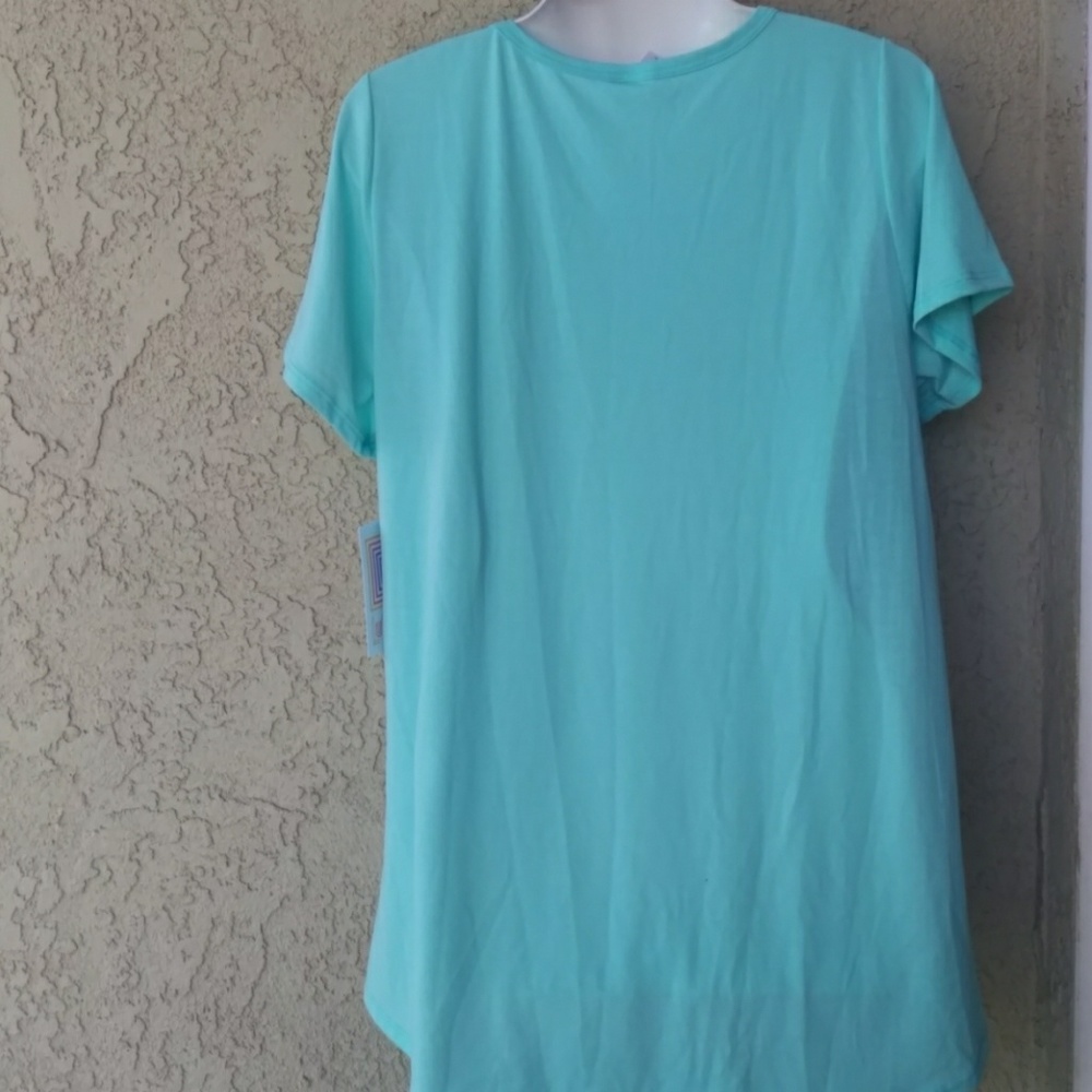 LuLaroe mint green classic T blouse NWT - Picture 5 of 8